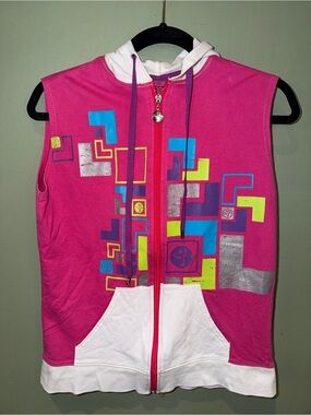 ZUMBA' Pink Sleeveless Hoodie with Geometric Print & Front Zip, Size Medium